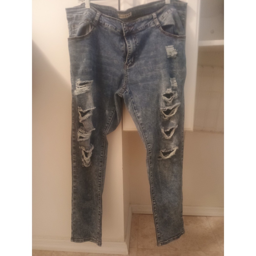 Women's Encore Stone Wash Distressed Size 20 Blue Jeans Tapered Leg Stretch New